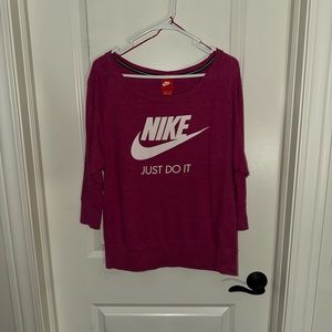Nike quarter sleeve tee